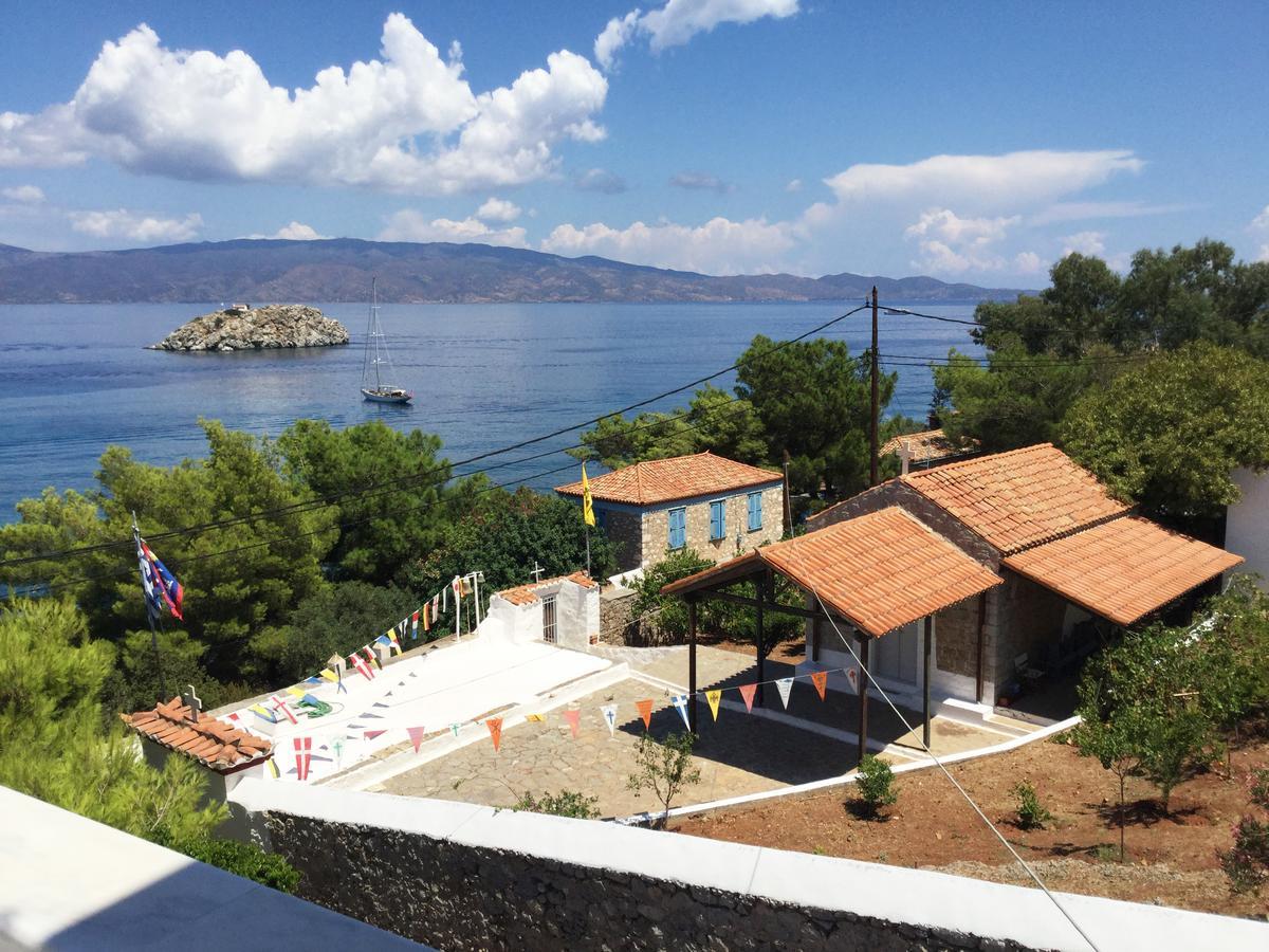 Vlichos Studio Apartment Hydra  Exterior photo